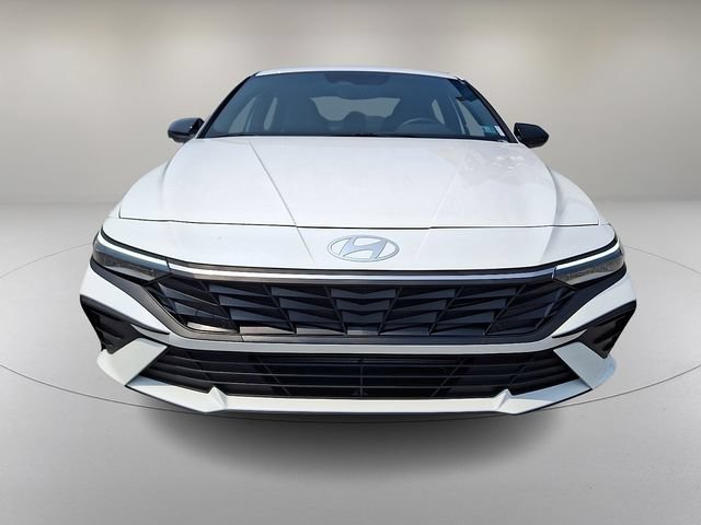 New 2026 Hyundai Elantra SEL Sport FWD video 2