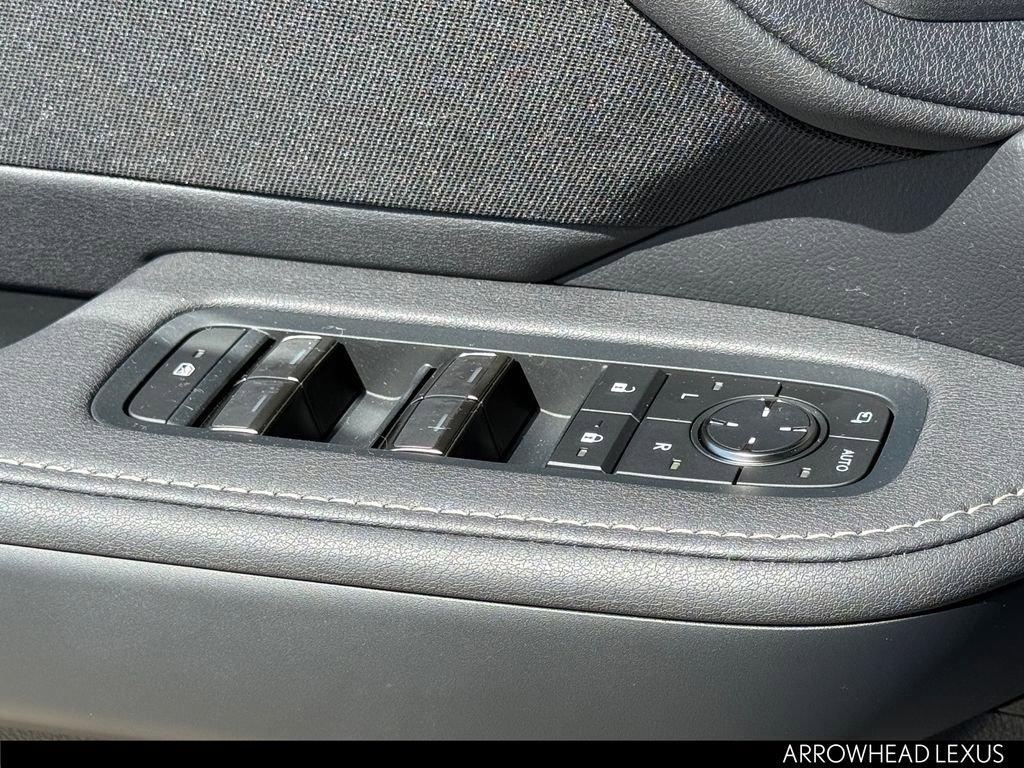 New 2026 Lexus TX 500h AWD image 30