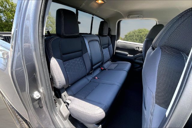 New 2026 Nissan Frontier SV w/ Tow Package RWD image 8