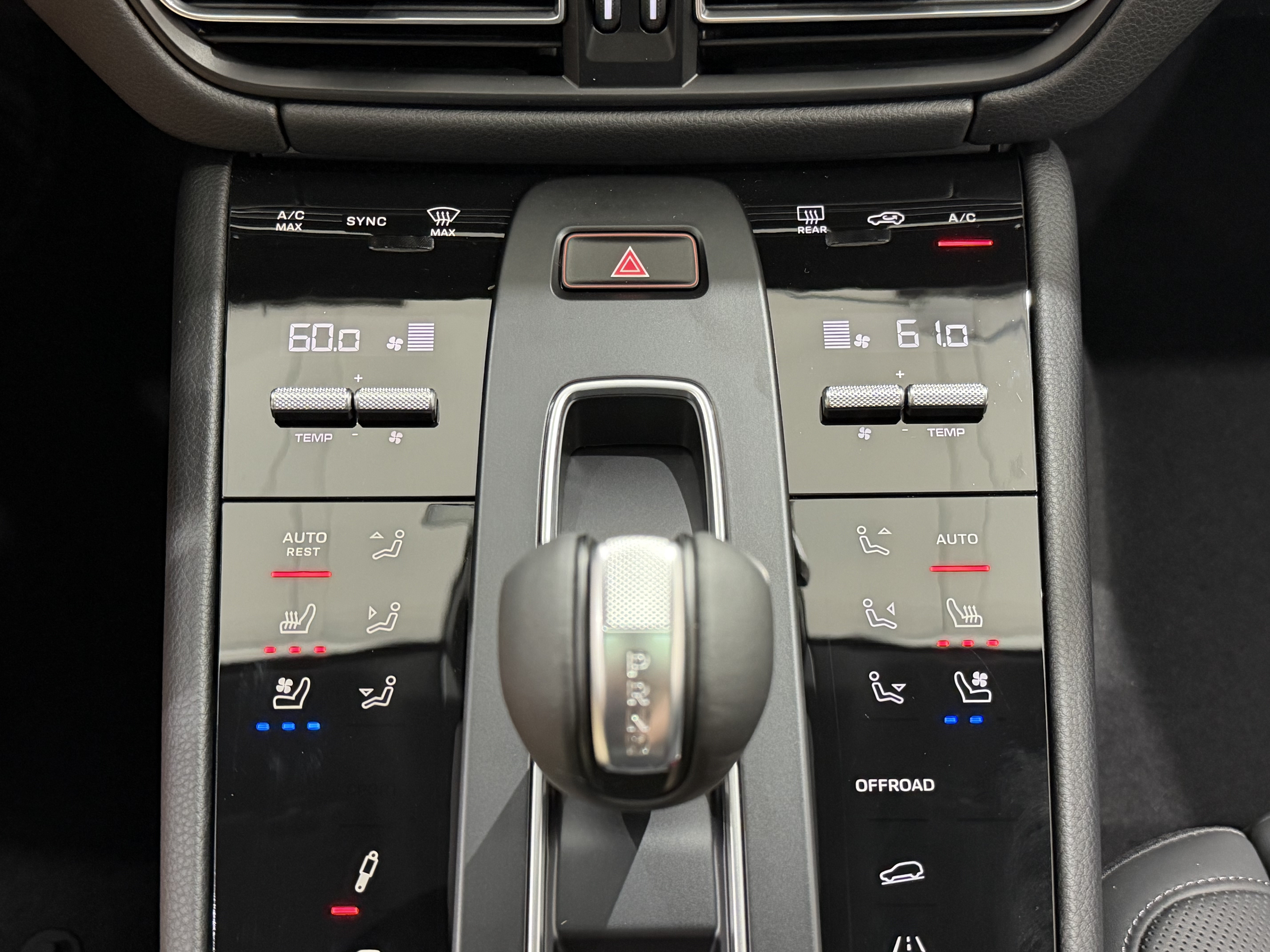 New 2026 Porsche Macan Turbo AWD/4WD image 42