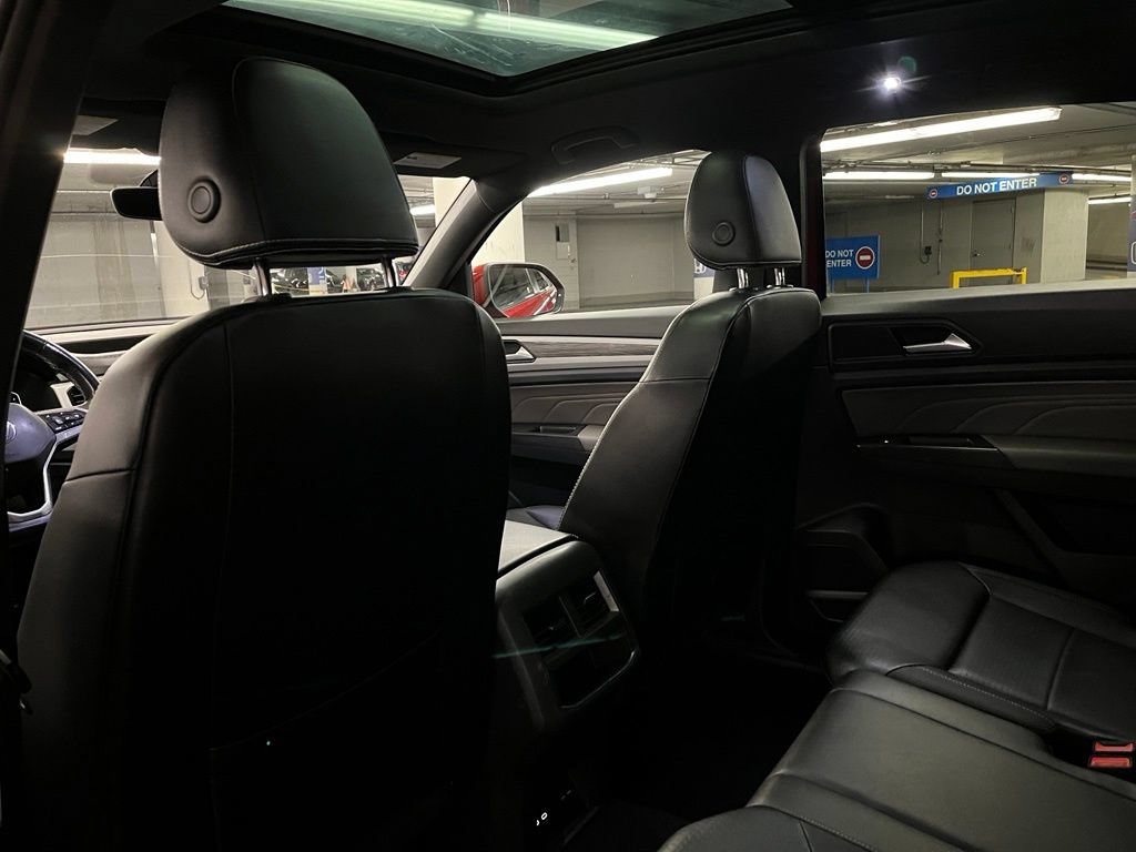 Certified 2022 Volkswagen Atlas Cross Sport SE w/ Panoramic Sunroof Package AWD/4WD image 20