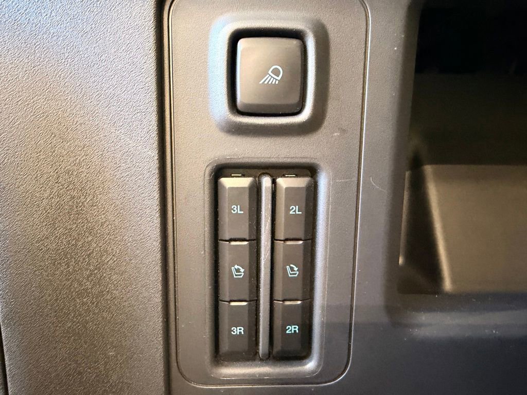 Used 2025 Ford Expedition Max Platinum w/ Driver's Package AWD/4WD image 14