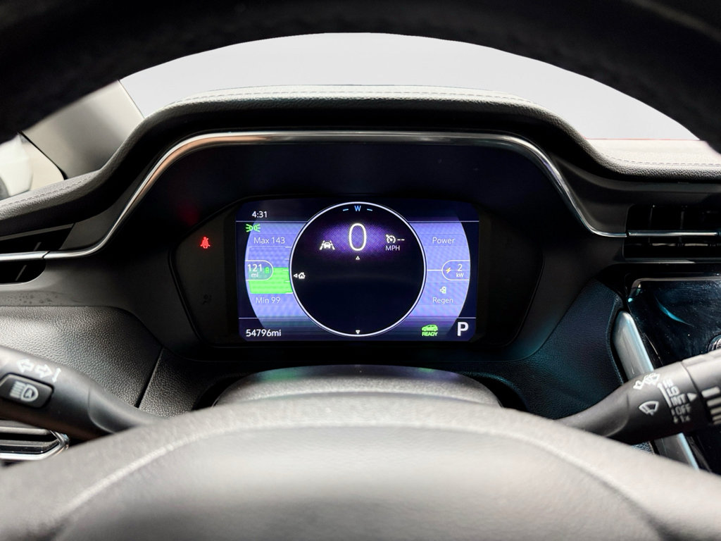 Used 2022 Chevrolet Bolt LT FWD image 9