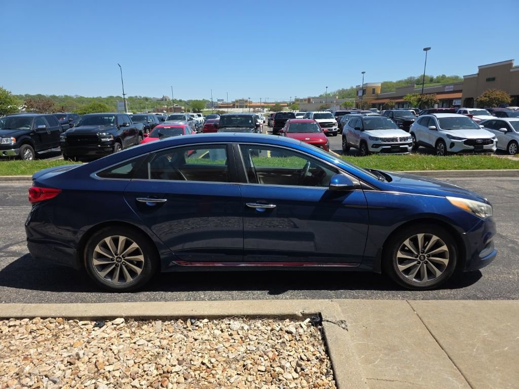 Used 2017 Hyundai Sonata Sport w/ Value Edition Package 02 image 4