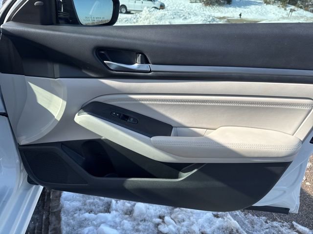 Used 2019 Nissan Altima 2.5 SV image 23