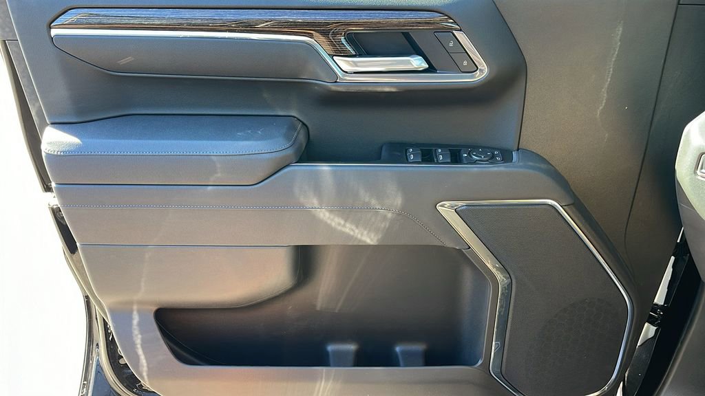 New 2026 GMC Sierra 1500 Elevation image 24