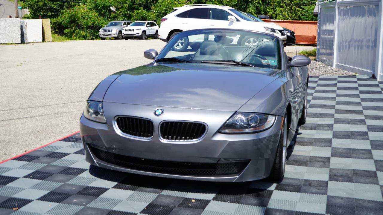 Used 2008 BMW Z4 3.0i w/ Premium Pkg RWD image 32