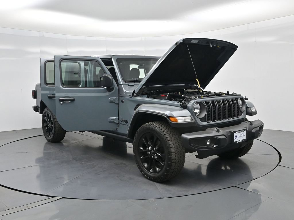 Used 2024 Jeep Gladiator Sport image 34