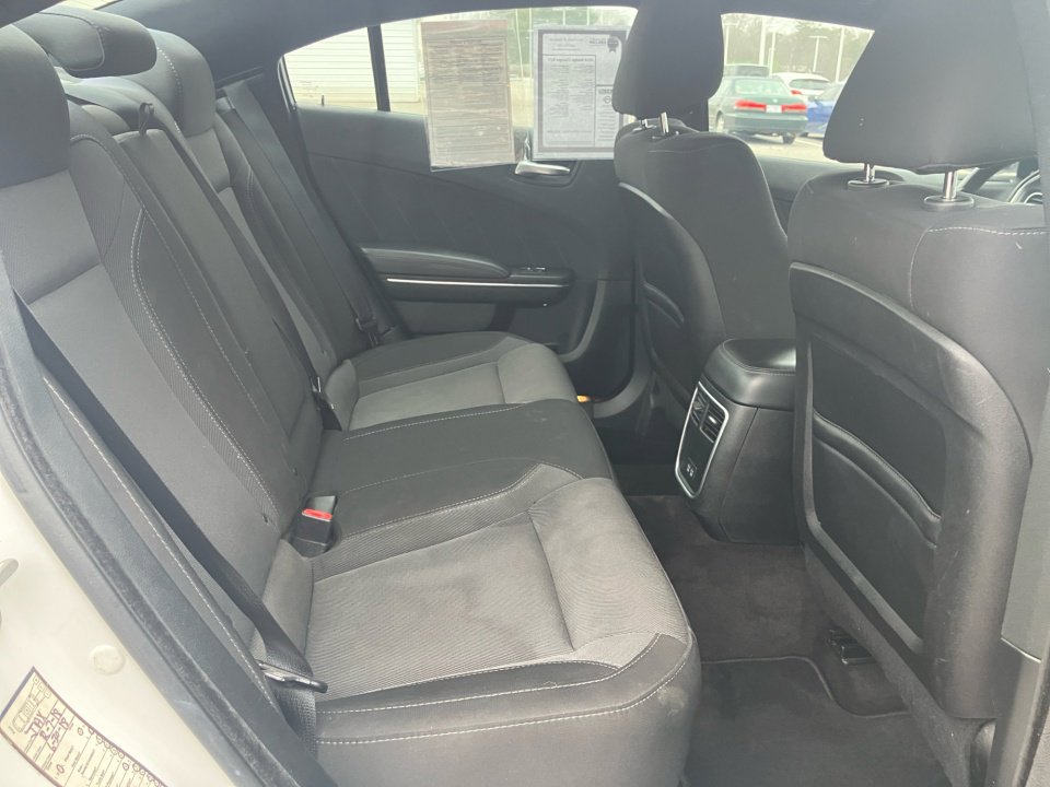 Used 2018 Dodge Charger R/T image 32