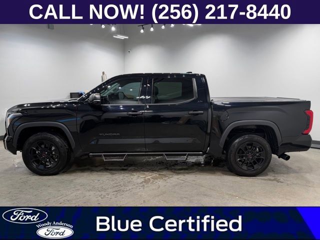 Used 2022 Toyota Tundra SR5 w/ Convenience Package image 3