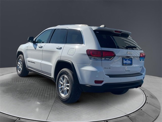Used 2020 Jeep Grand Cherokee Laredo image 3