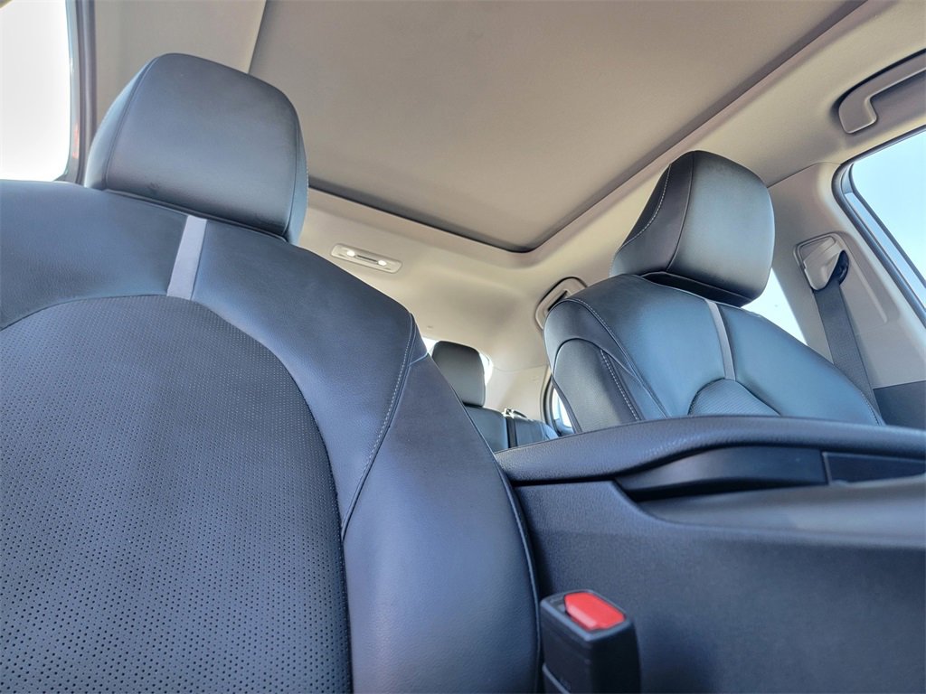 Used 2023 Toyota Camry XSE image 19