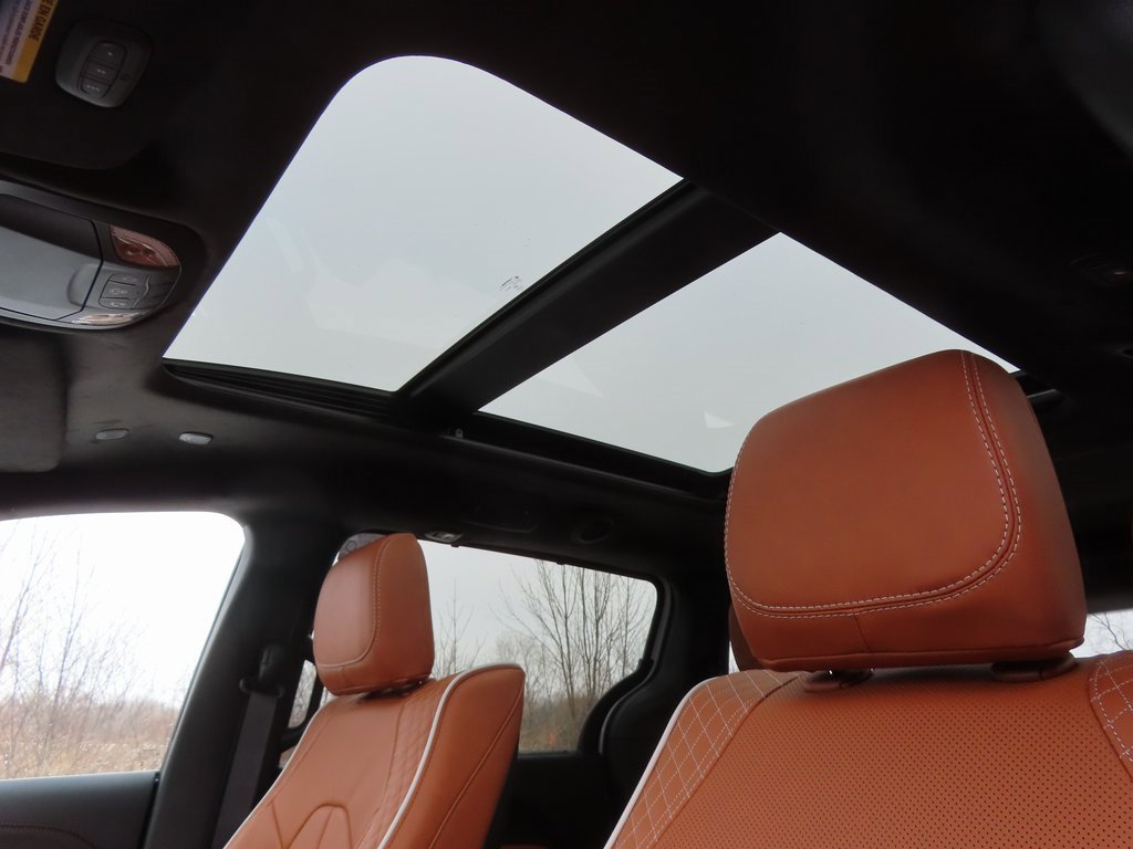 New 2026 Chrysler Pacifica Pinnacle w/ Trailer Tow Group image 7