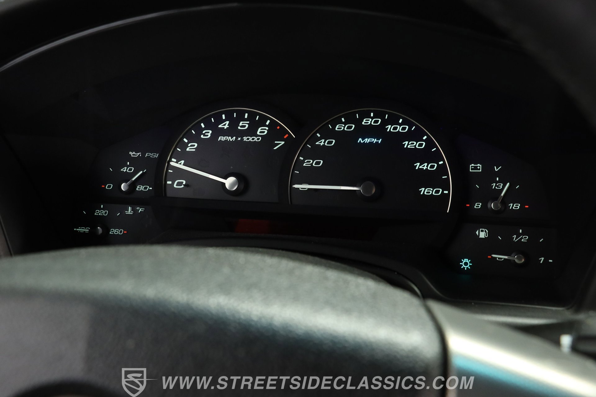 Used 2009 Cadillac XLR image 36