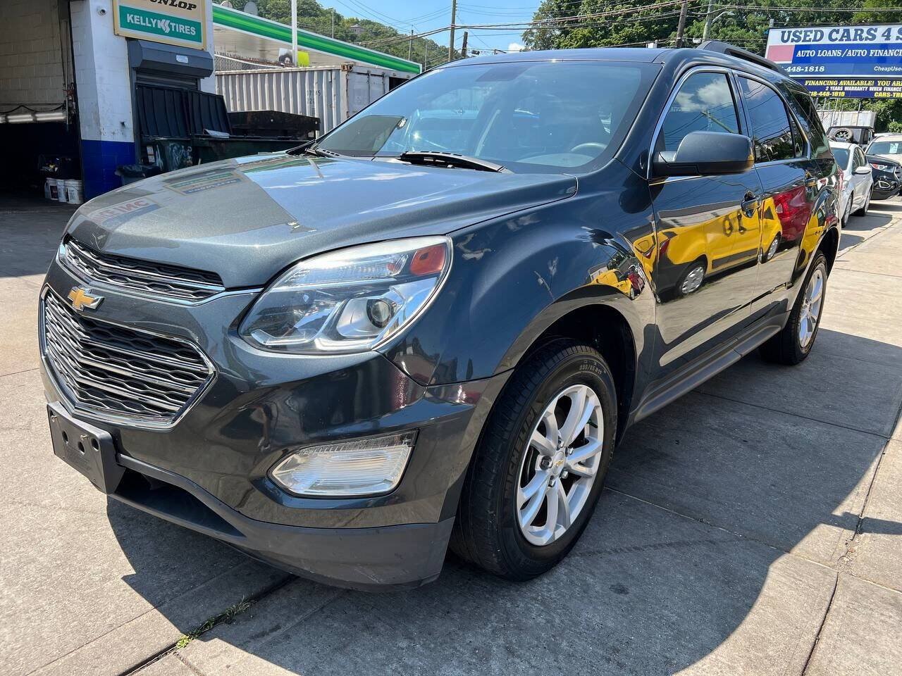 Used 2017 Chevrolet Equinox LT FWD image 1
