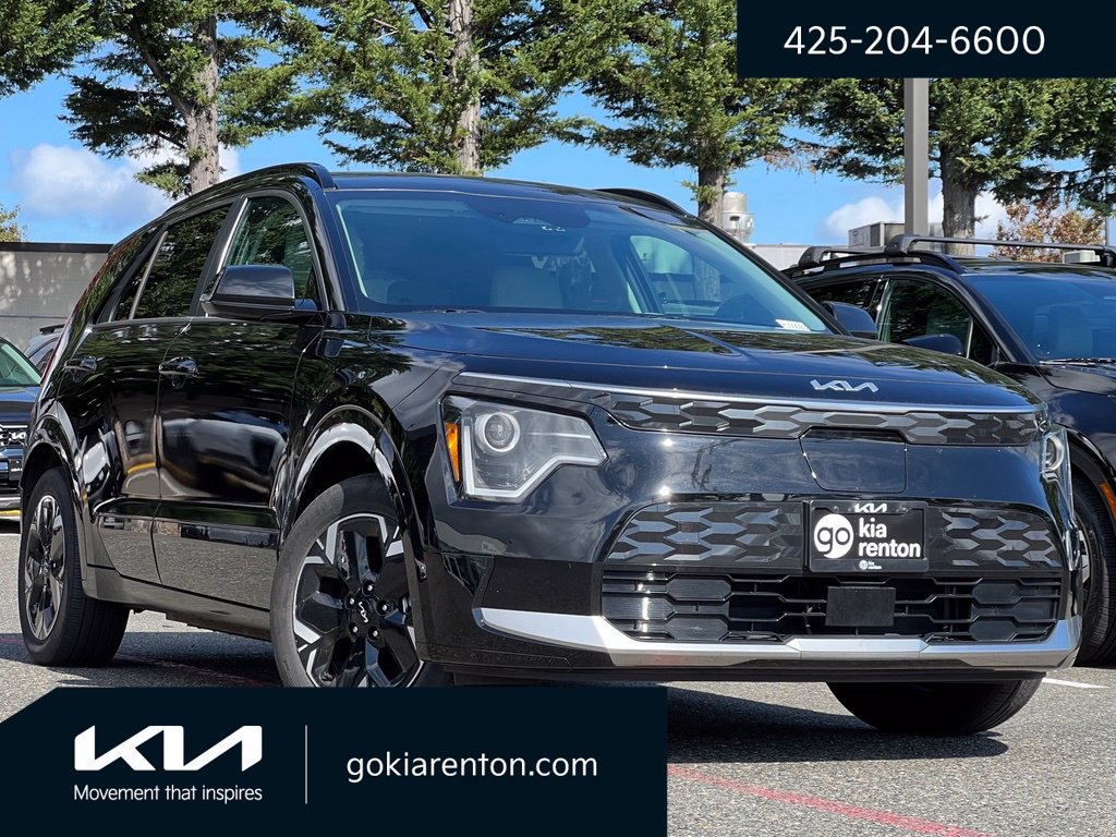 Used 2023 Kia Niro Wind w/ Wind Preserve Package FWD image 1