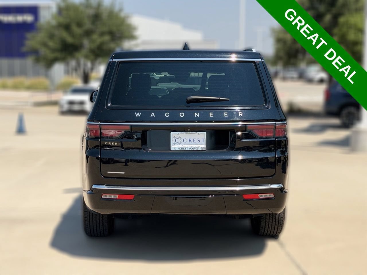 Used 2023 Jeep Wagoneer 4WD w/ Premium Group I image 7