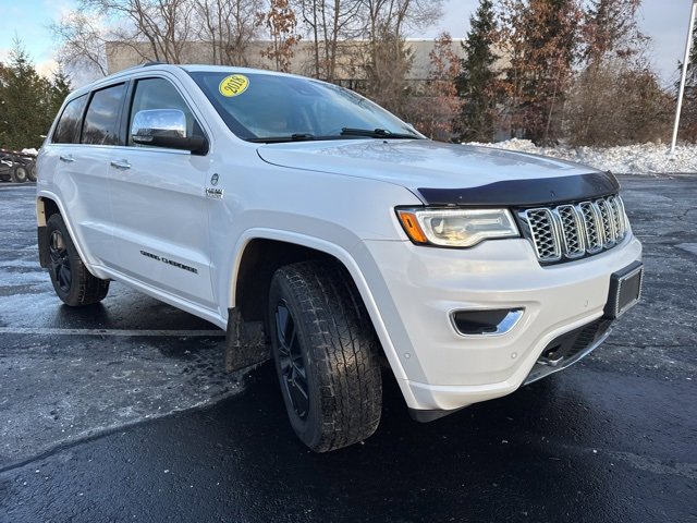 Used 2018 Jeep Grand Cherokee Overland w/ Jeep Active Safety Group image 3