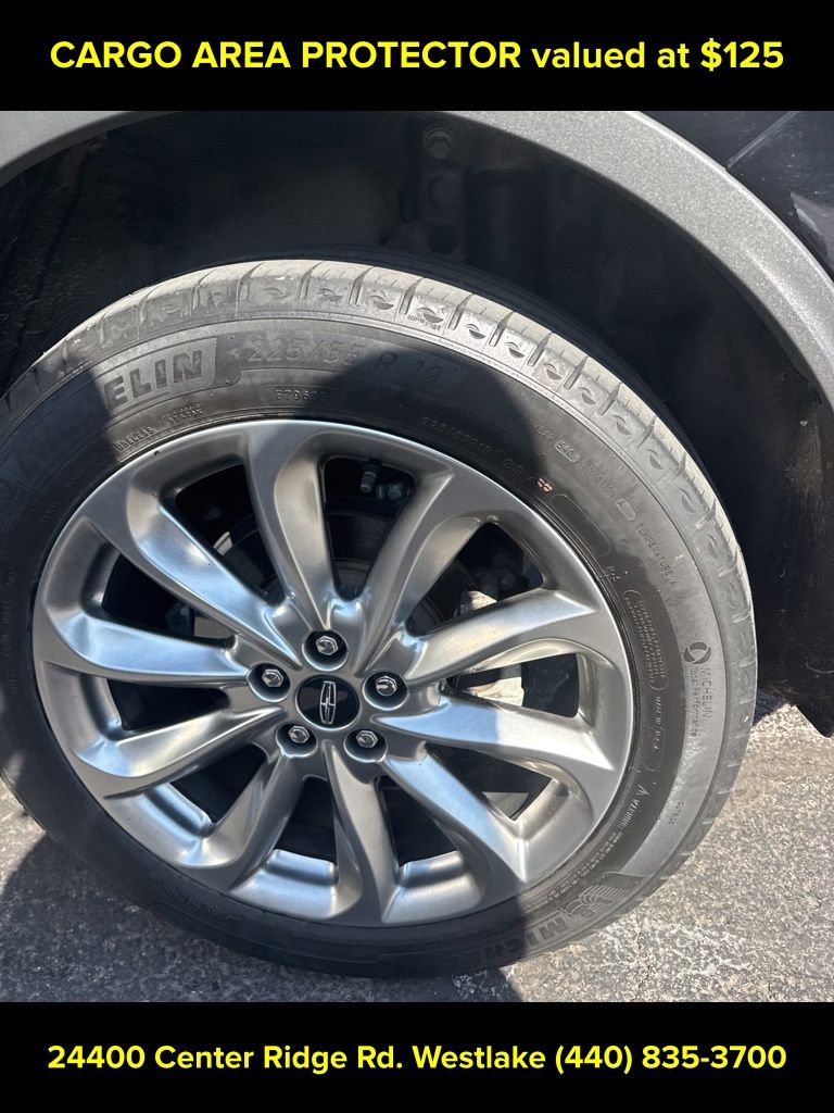 Used 2022 Lincoln Corsair AWD w/ Premium Package image 7