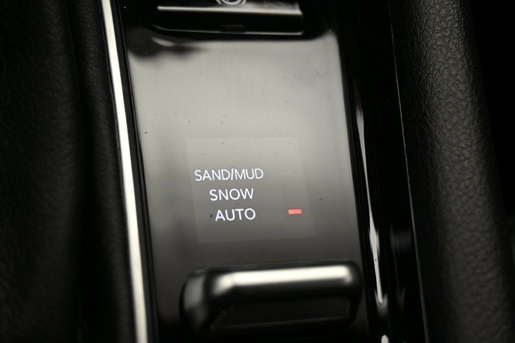 New 2026 Jeep Compass Latitude AWD/4WD image 13