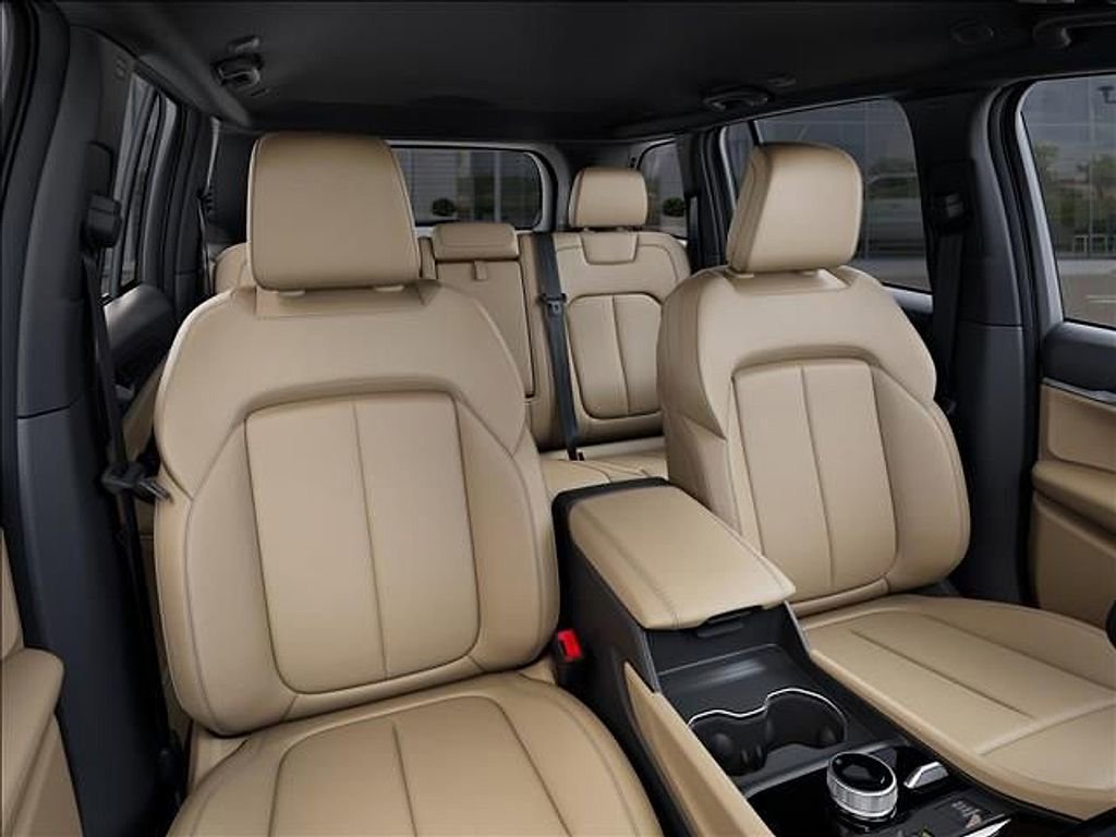 New 2025 Jeep Grand Cherokee Limited w/ Black Appearance Package AWD/4WD image 16