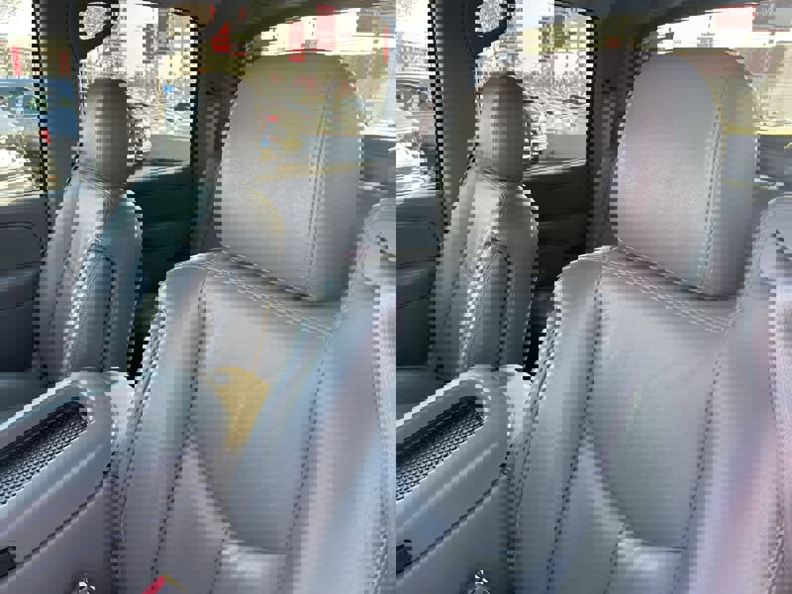 Used 2005 Chevrolet Avalanche Z71 w/ Sun And Sound Package image 34