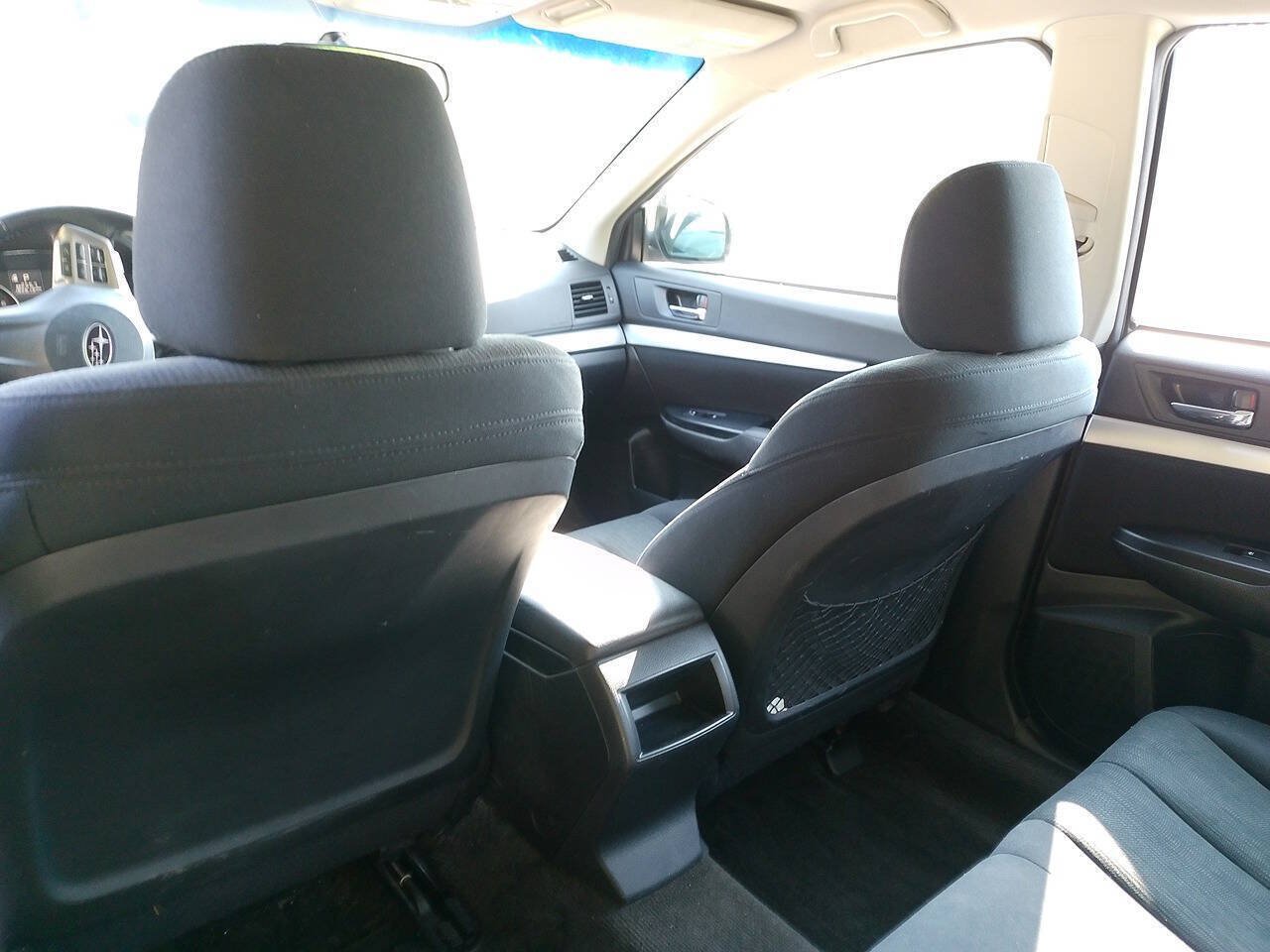 Used 2014 Subaru Legacy 2.5i Premium AWD/4WD image 30
