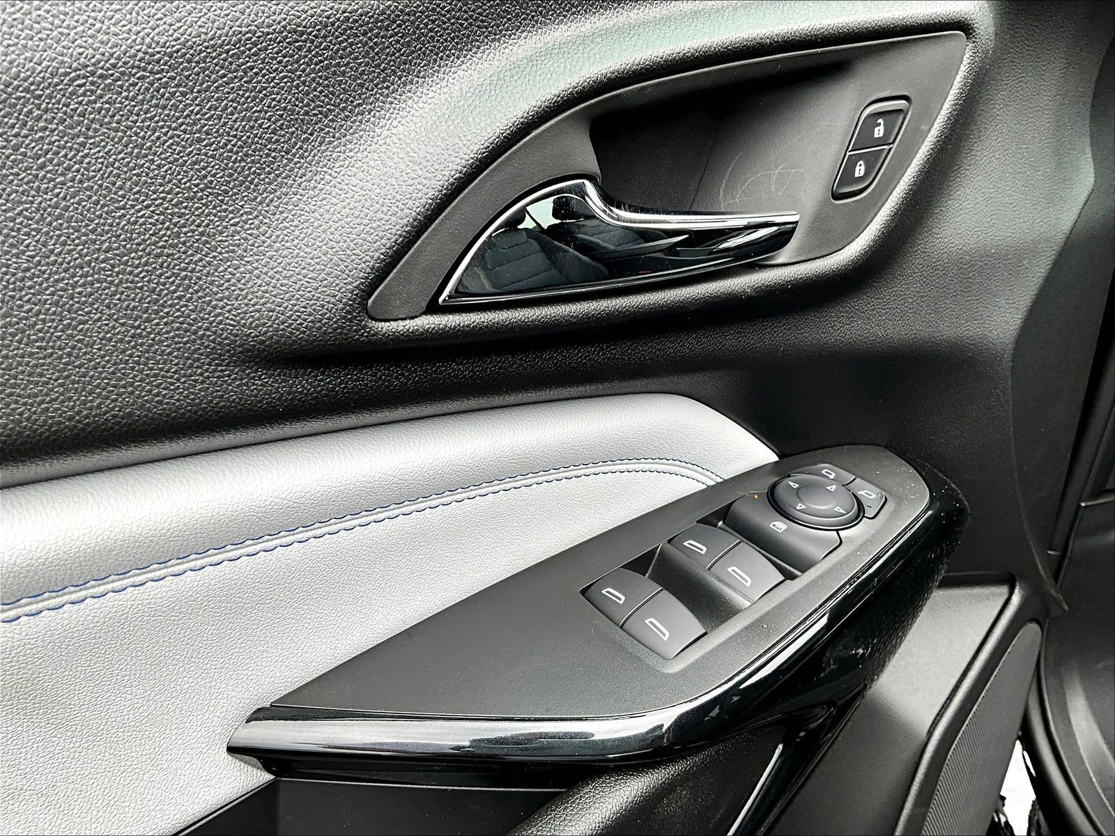 New 2026 Chevrolet Trax LT w/ LT Convenience Package FWD image 24