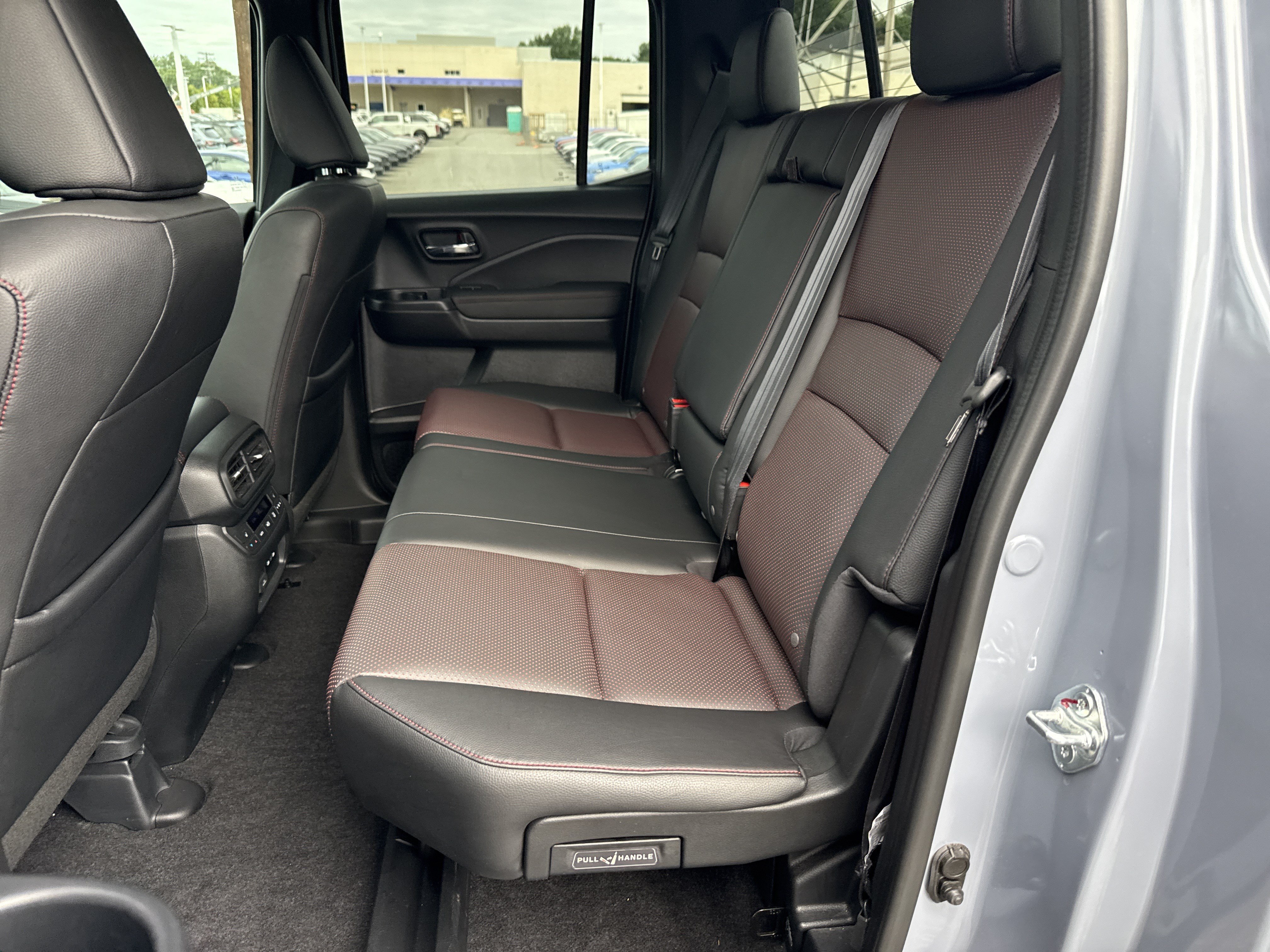 Certified 2025 Honda Ridgeline Black Edition image 31