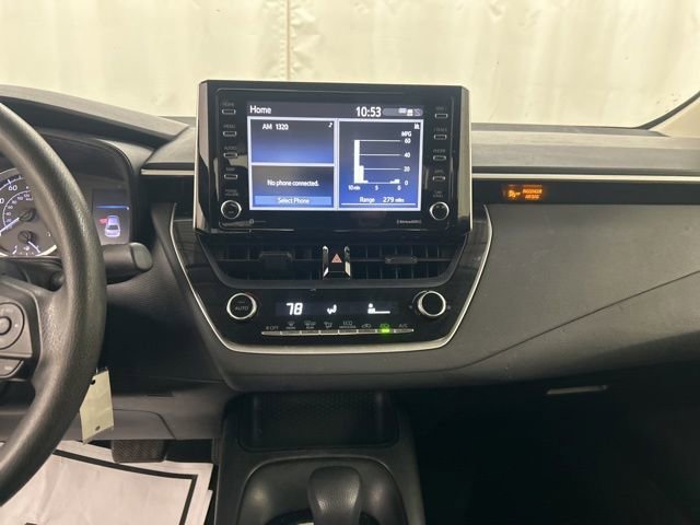 Used 2021 Toyota Corolla LE image 19