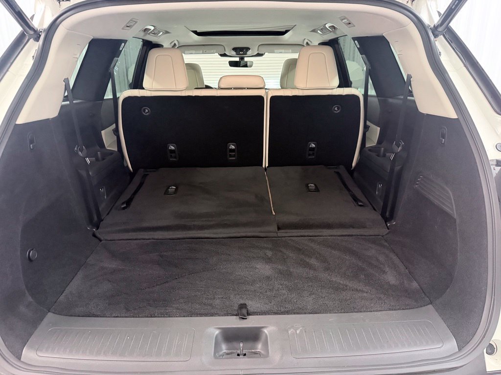 Certified 2024 INFINITI QX60 Luxe w/ Cargo Package FWD image 39