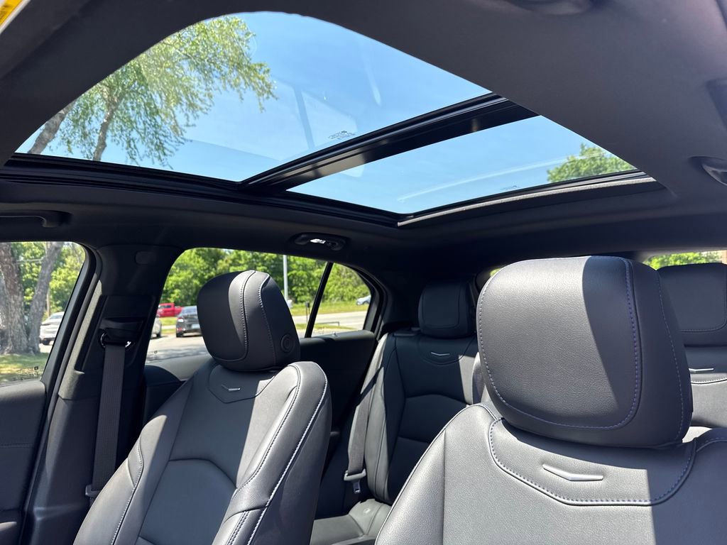 Used 2025 Cadillac XT4 Sport w/ Cold Weather Package FWD image 22