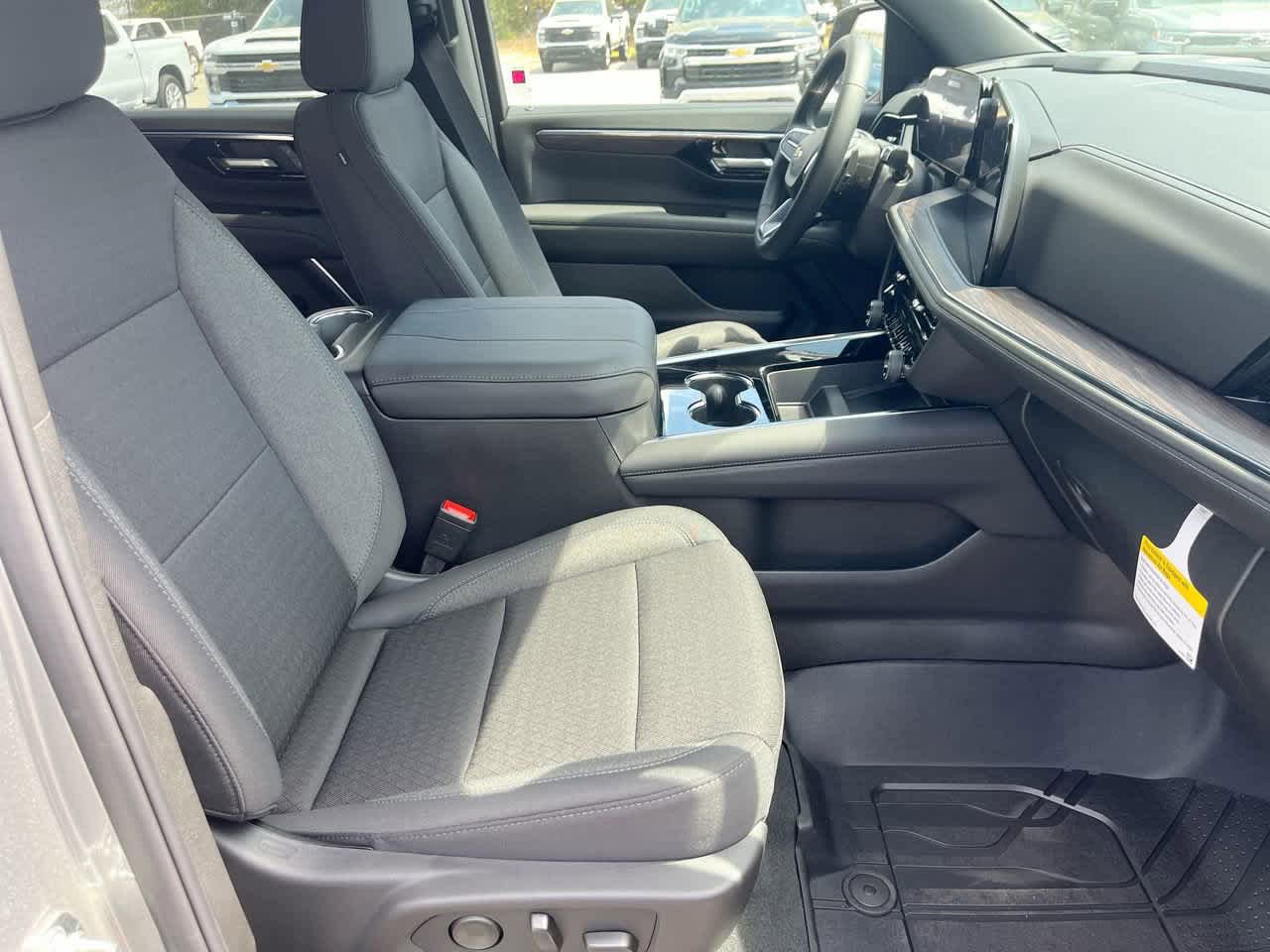 New 2026 Chevrolet Suburban LS w/ LPO, Dark Essentials Package RWD image 7