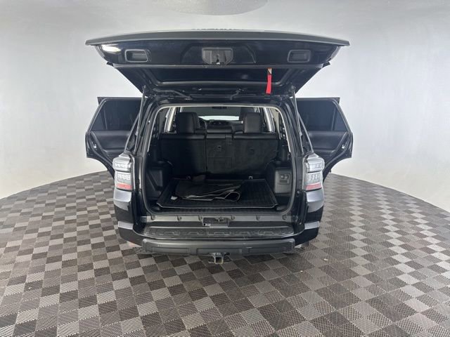 Used 2019 Toyota 4Runner TRD Off-Road Premium AWD/4WD image 15