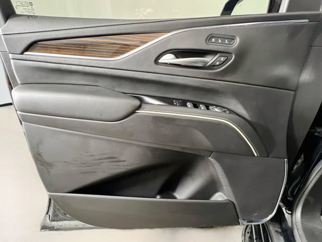 Used 2023 Cadillac Escalade Premium Luxury w/ LPO, Floor Liner Package AWD/4WD image 35