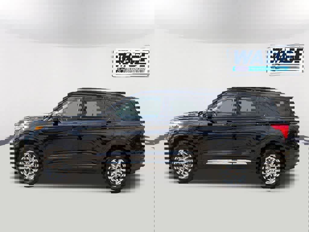 Used 2023 Ford Explorer XLT w/ Equipment Group 202A AWD/4WD image 8
