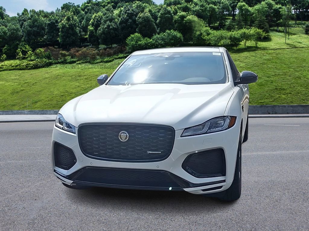 Used 2025 Jaguar F-PACE R-Dynamic S image 3