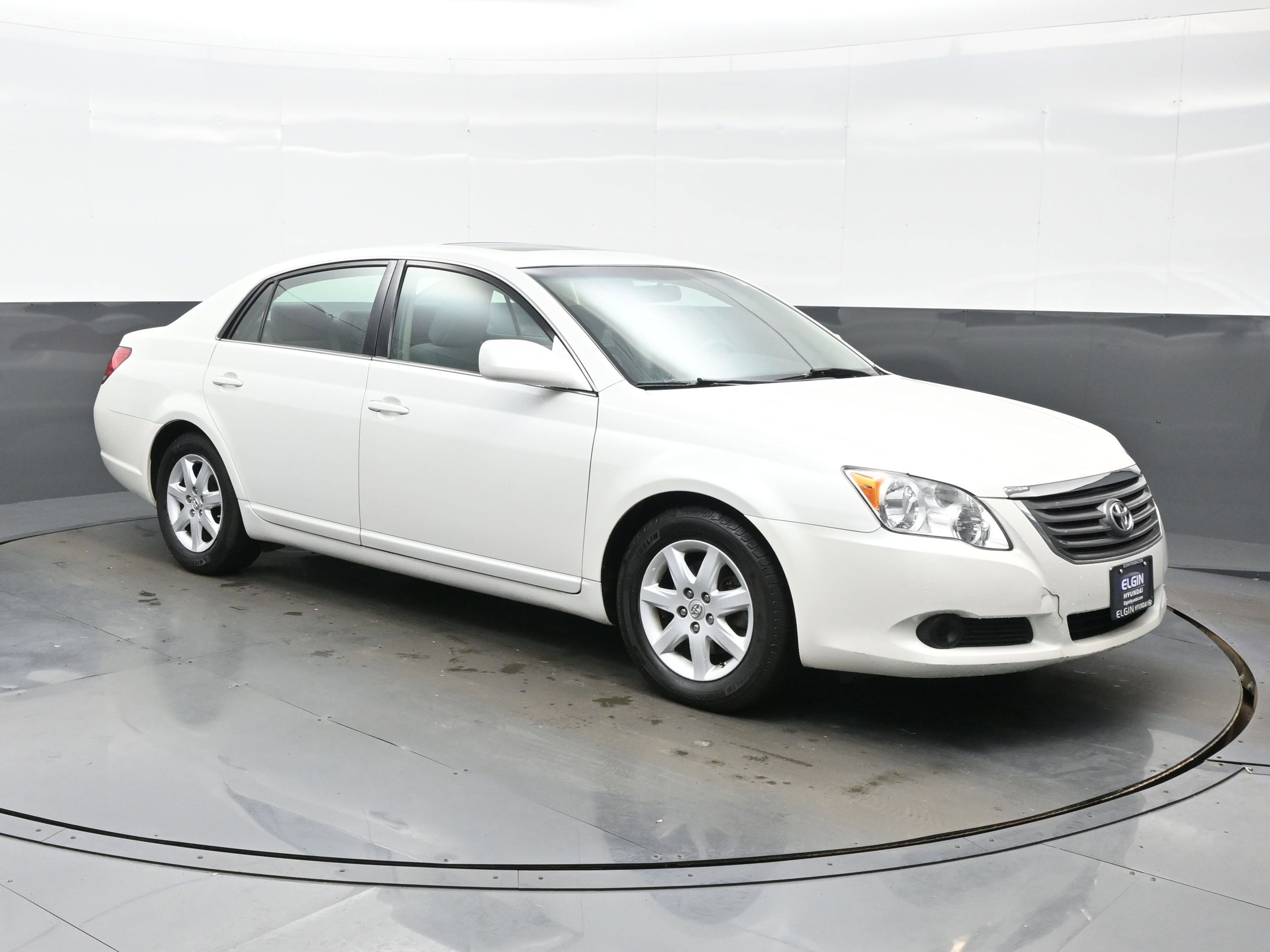 Used 2010 Toyota Avalon XL FWD image 8