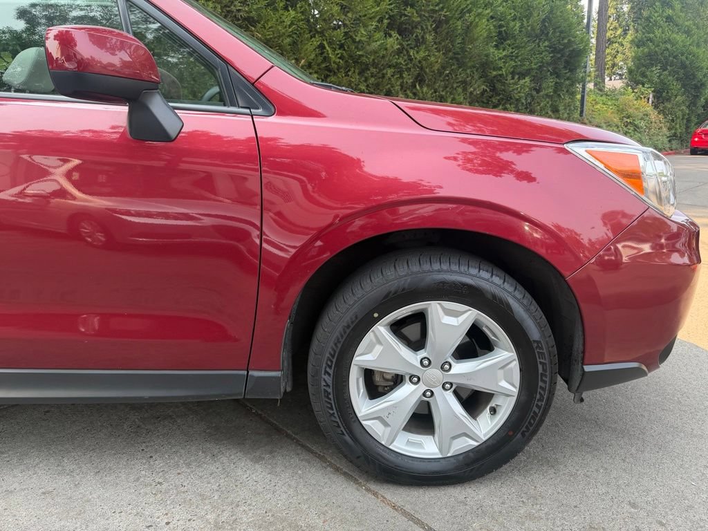 Used 2016 Subaru Forester 2.5i Premium w/ All-Weather Package AWD/4WD image 3