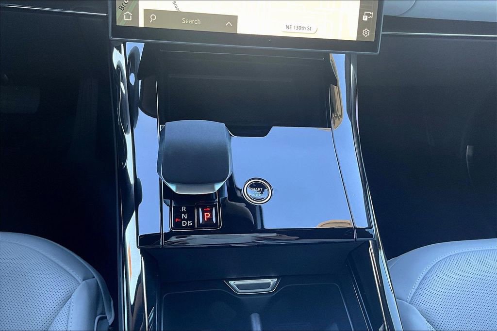 Used 2026 Land Rover Range Rover Sport SE image 24