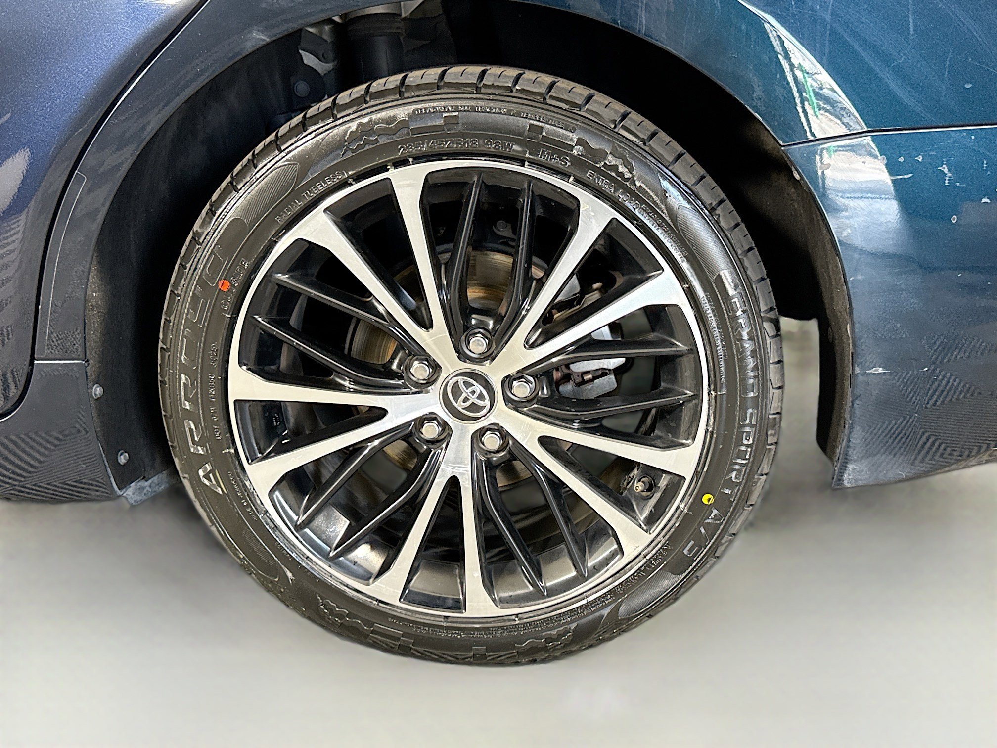 Used 2020 Toyota Camry SE FWD image 36