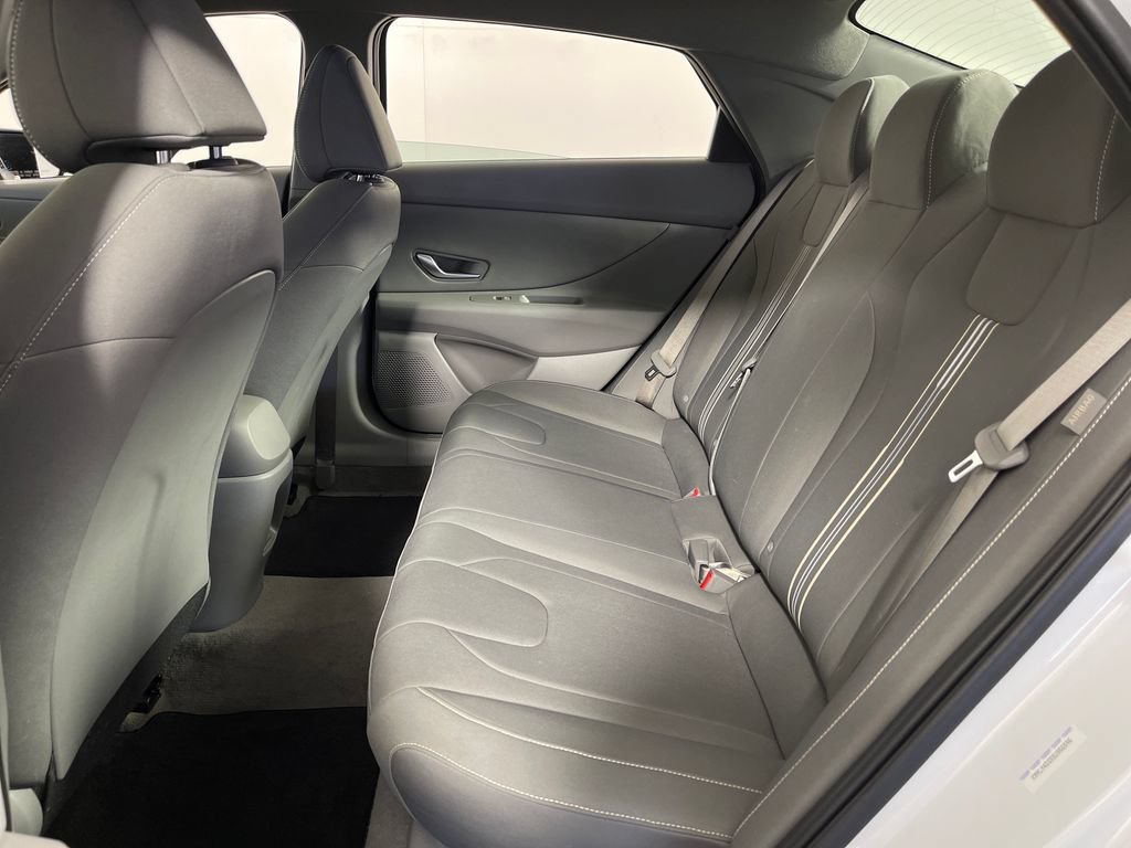 Certified 2025 Hyundai Elantra Sport FWD image 13