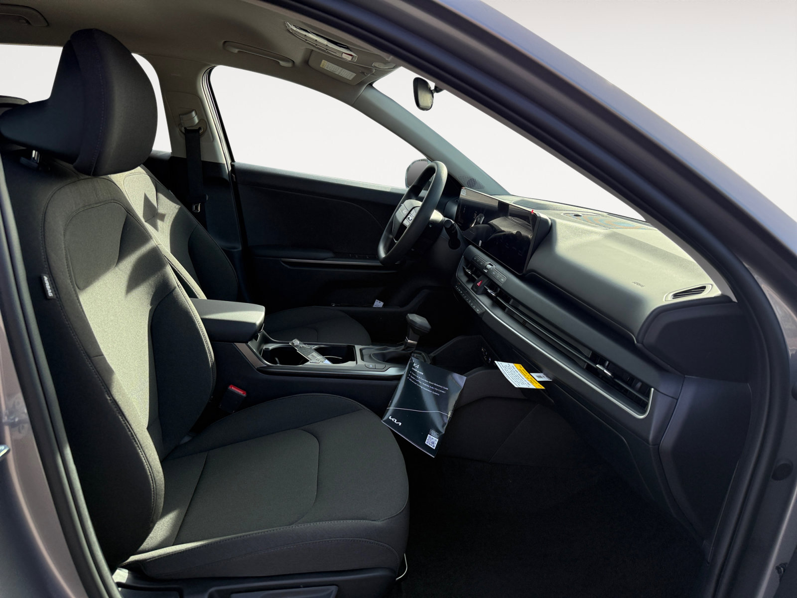 New 2027 Kia K4 FWD image 19