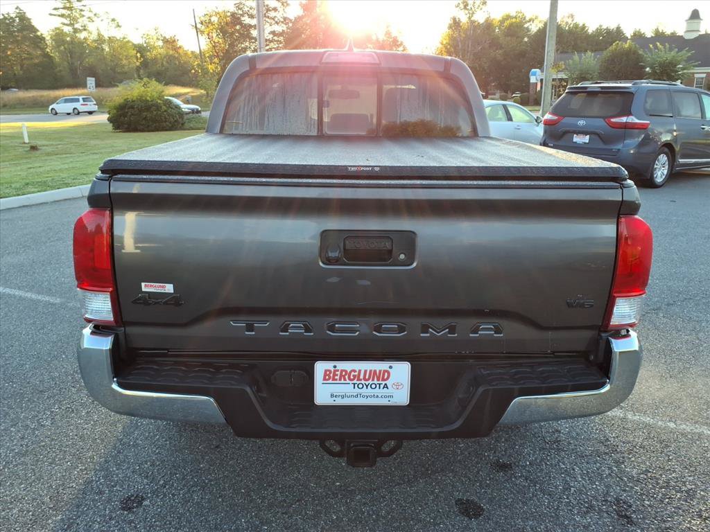 Used 2017 Toyota Tacoma SR5 w/ Tow Package AWD/4WD image 11