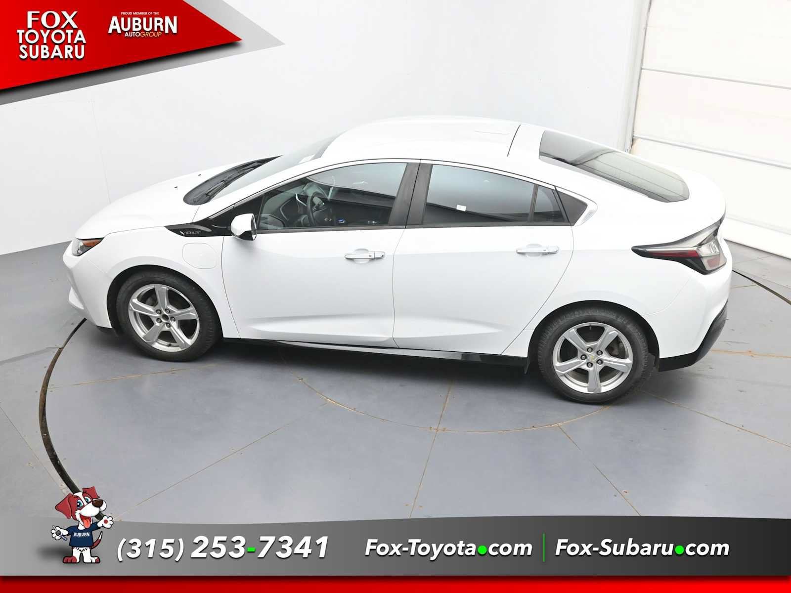 Used 2017 Chevrolet Volt LT w/ Comfort Package FWD image 33