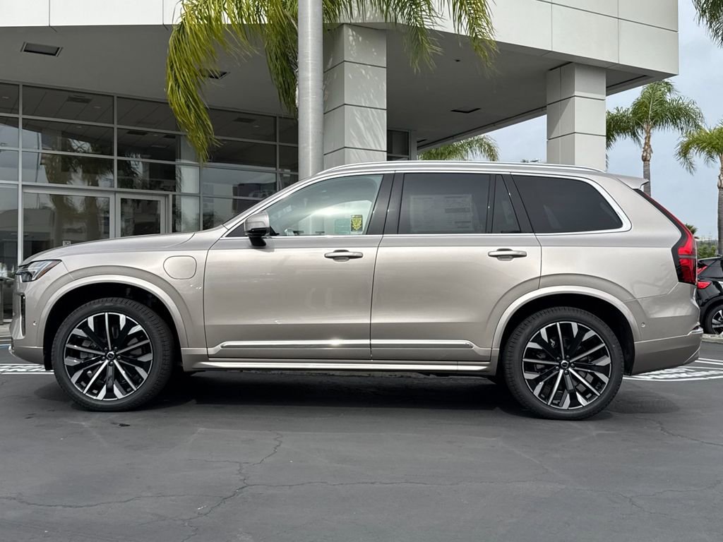 New 2026 Volvo XC90 T8 Plus w/ Protection Package Premier AWD/4WD image 2