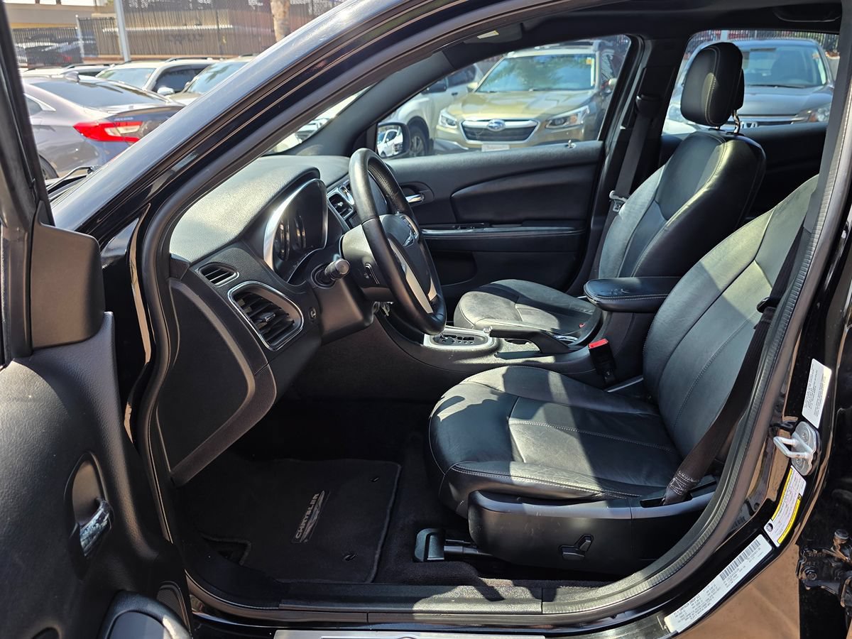 Used 2012 Chrysler 200 Limited FWD image 20