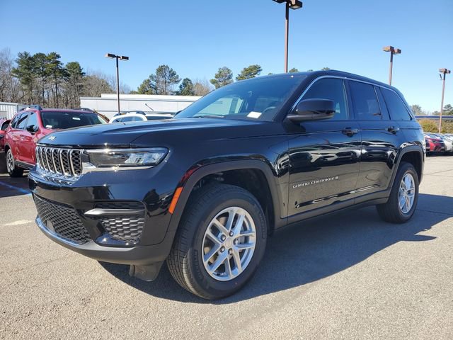 New 2026 Jeep Grand Cherokee Laredo X AWD/4WD image 3