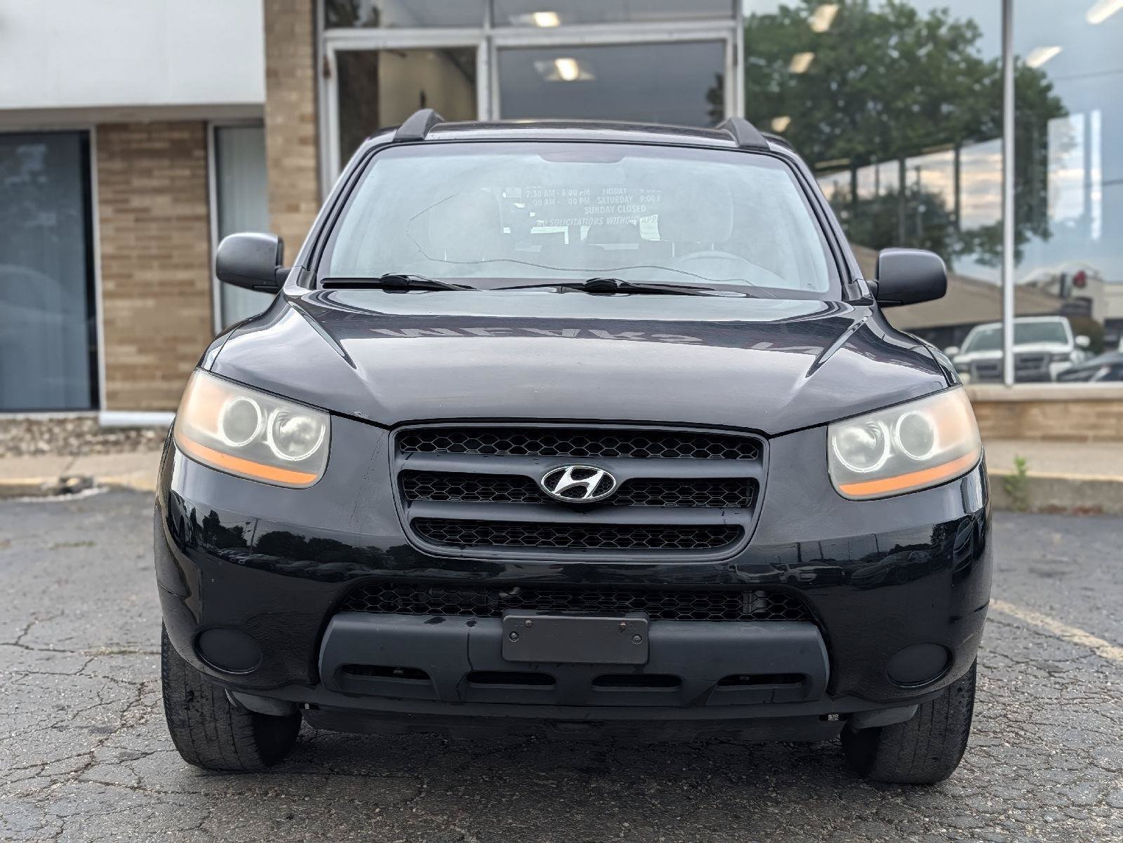 Used 2009 Hyundai Santa Fe GLS FWD image 6