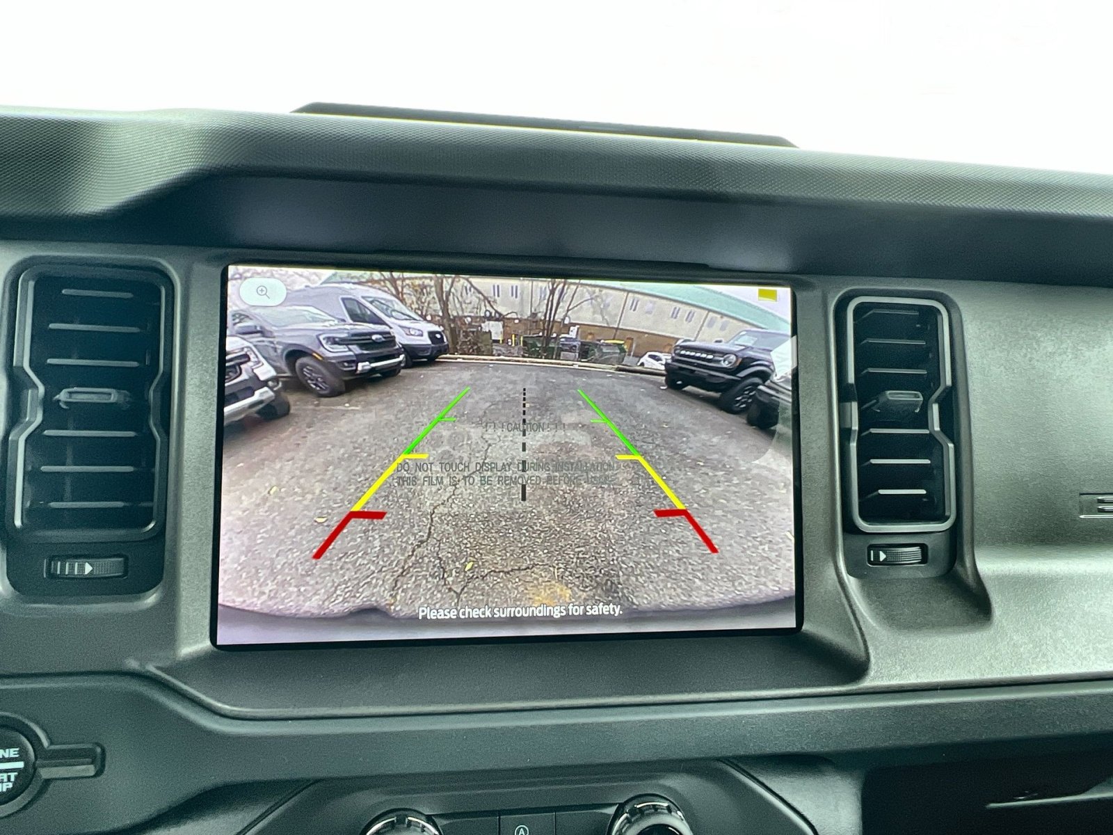 New 2025 Ford Bronco 4-Door image 19